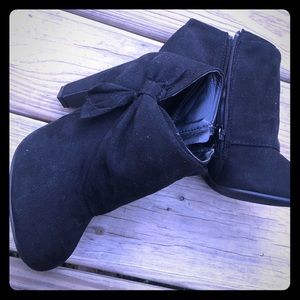 Black Classy Booties